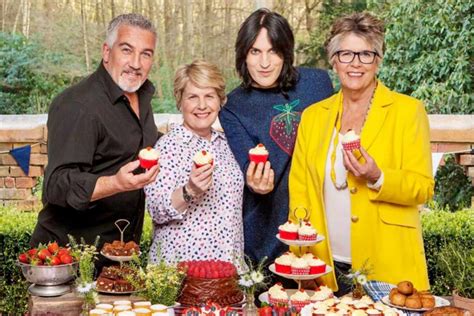 great british baking show hosts dating